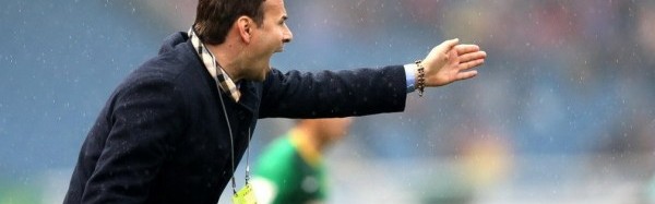  尼斯主帅赛后炮轰裁判，争议判罚引发舆论风波  