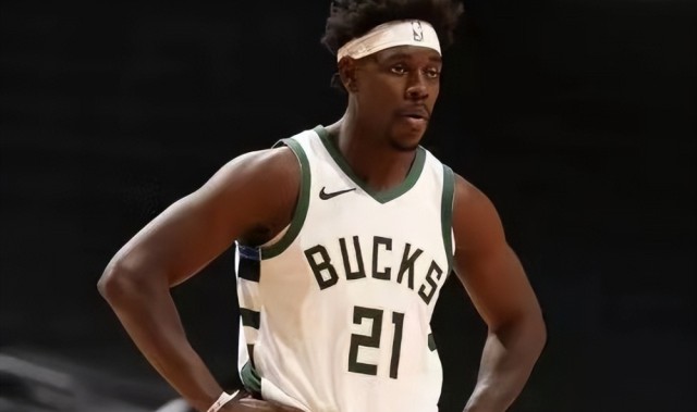  霍勒迪攻防一体雄鹿轻取奇才保持东部领先