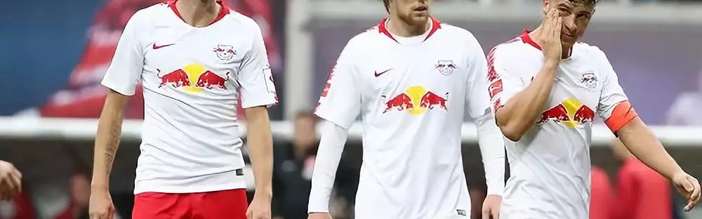  莱比锡红牛与拜仁慕尼黑争夺欧冠资格白热化  