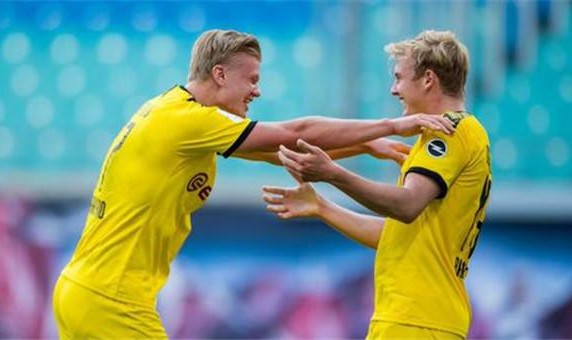  哈兰德替补双响助多特逆转斯图加特  