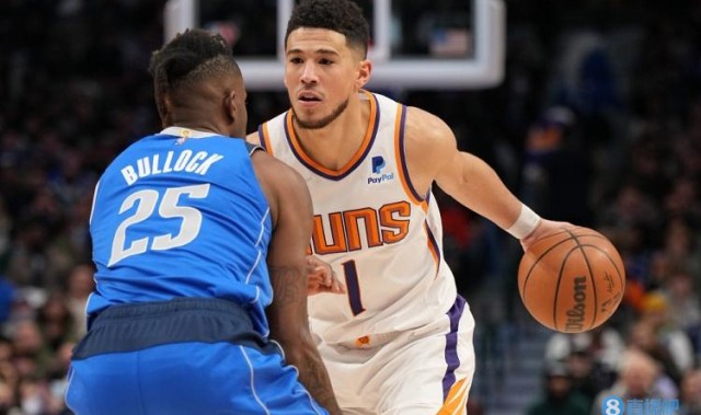  布克末节发威连得12分，太阳逆转独行侠缩小差距